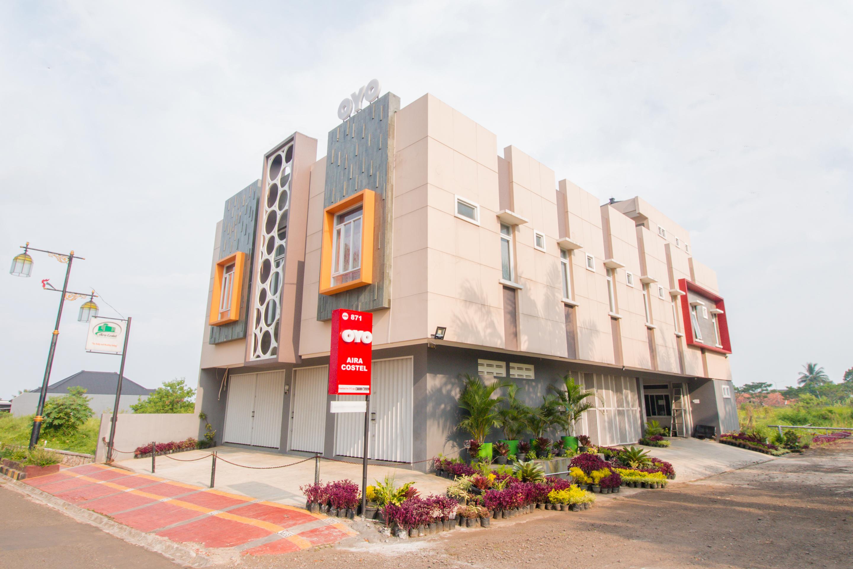 Oyo 871 Aira Costel Hotel Tjiandjur Exterior foto